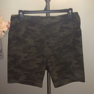 Xl used no holes camouflage bike shorts